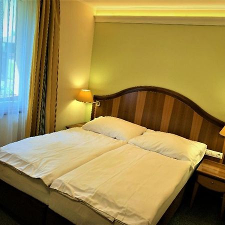 Camping La Provence Hotel Velka Hledsebe Exterior photo