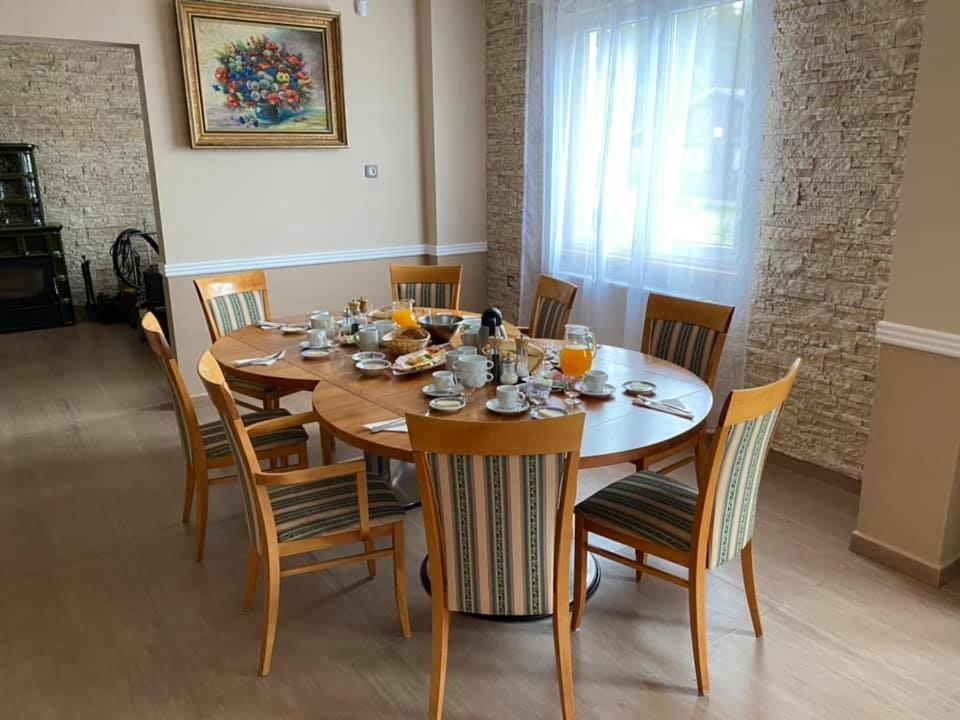 Camping La Provence Hotel Velka Hledsebe Exterior photo